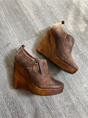 Women's Wooden Wedge Ankle Booties with Side Zip
